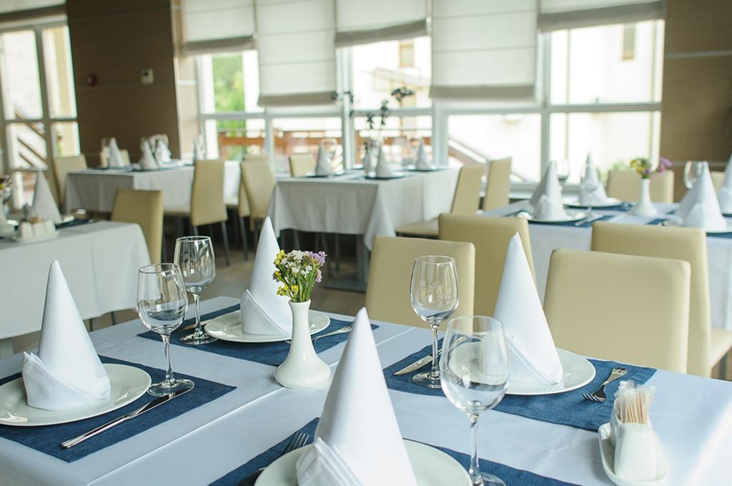 Dacha Na Desne Otel Kiev Dış mekan fotoğraf